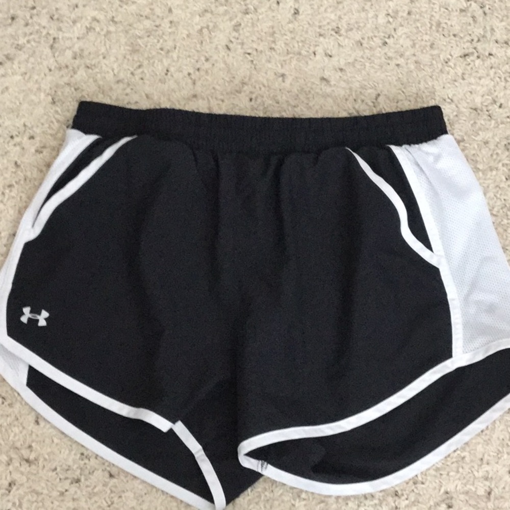 Under armour black and white athletic shorts